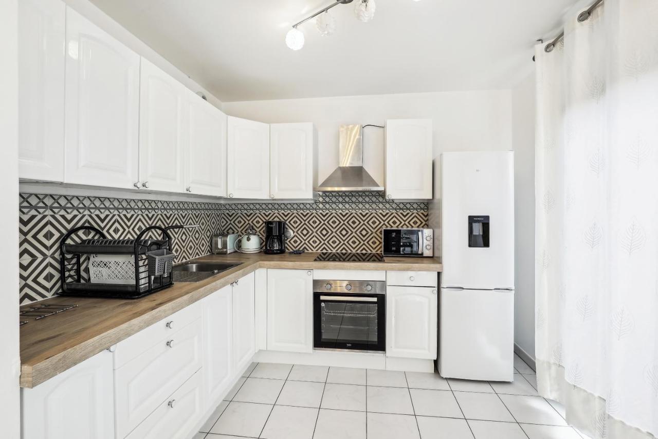 Apart-Chic-Les-Ulis With Balcon, Terrasse And Parking Les Ulis Luaran gambar